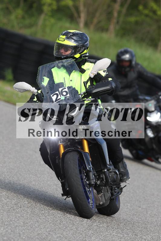 /Archiv-2025/10 23.04.2025 Cornu Master School ADR/gruen-vert/26